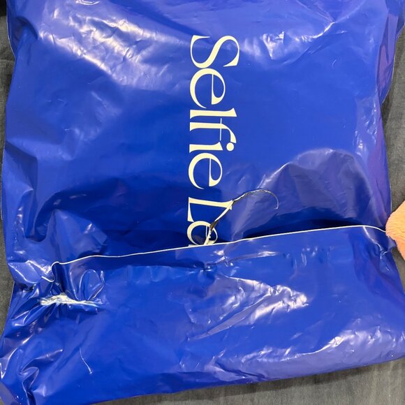 Selfie Leslie Medellin Gathered Detail Side-Tie Wrap Dress Lilac - Picture 3 of 6